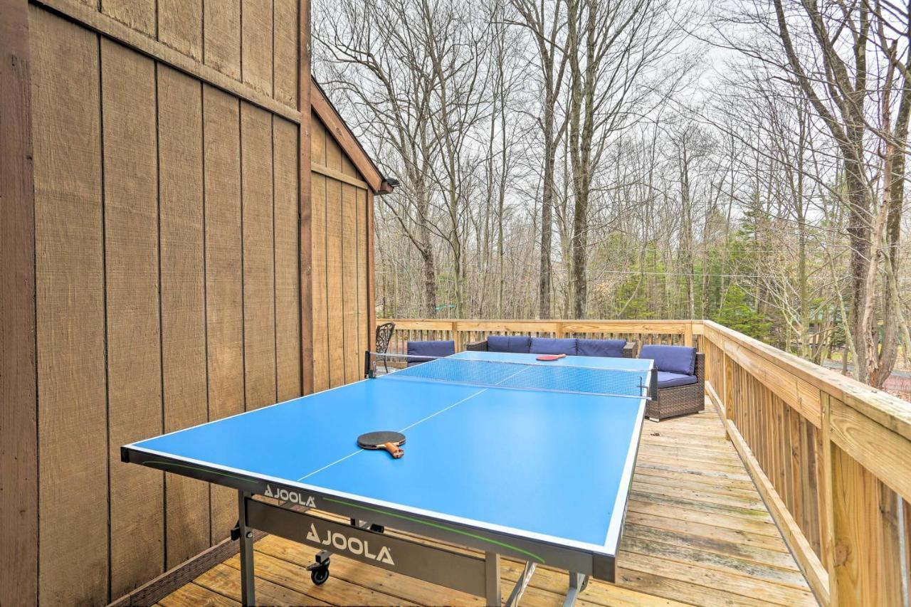 Bear Den Rustic Pocono Lake Home With Game Room! Luaran gambar