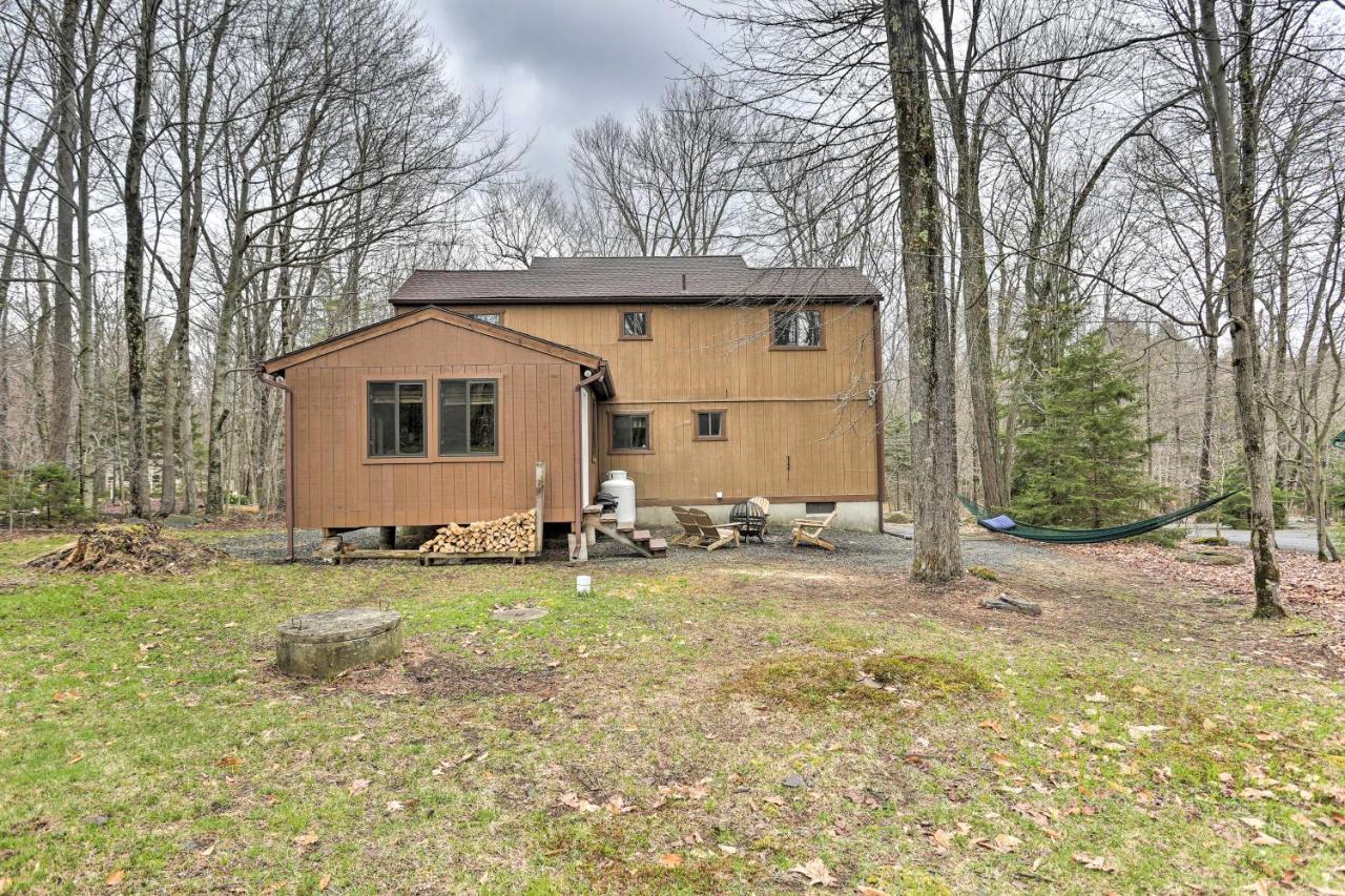 Bear Den Rustic Pocono Lake Home With Game Room! Luaran gambar