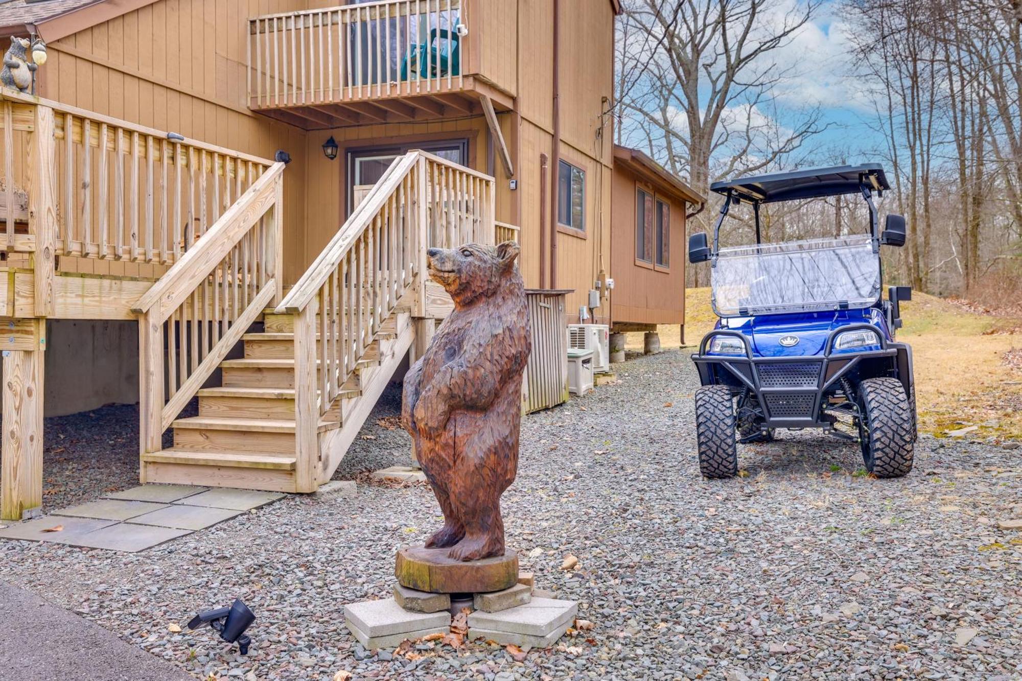 Bear Den Rustic Pocono Lake Home With Game Room! Luaran gambar